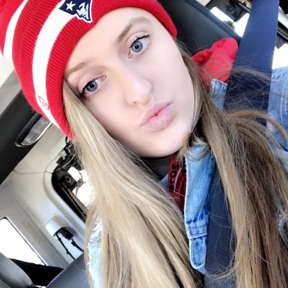 Meet your Posher, Sam - Picture 1 of 1